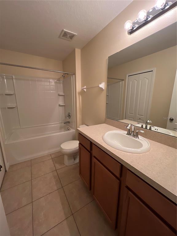 Building Photo - 1477 Priory Cir
