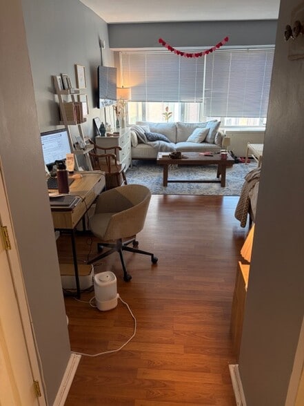 Entry to LV - 1711 Massachusetts Ave NW