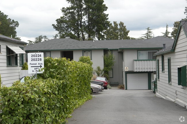 Building Photo - 20224-20228 Forest Ave