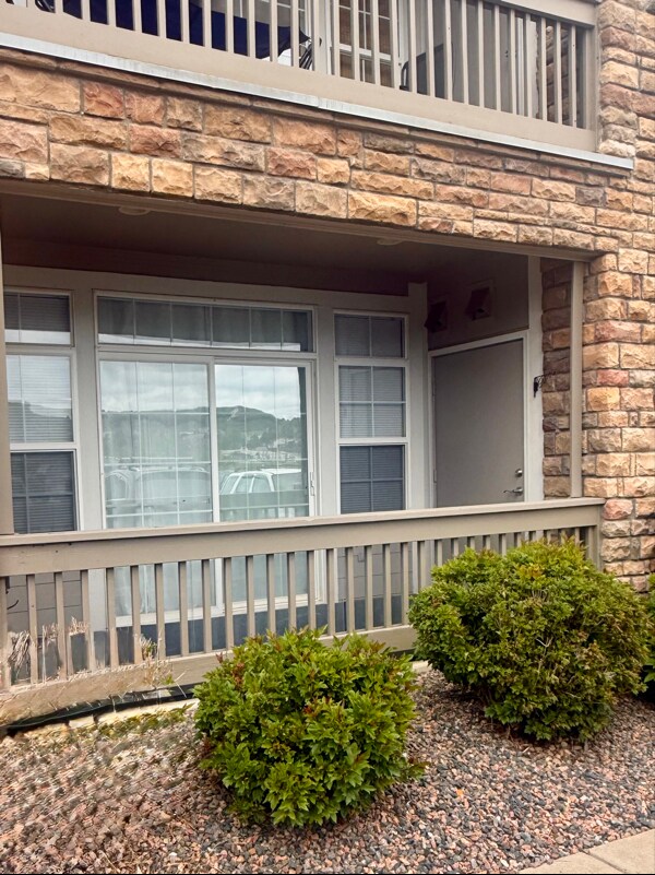 Building Photo - 1575 Olympia Cir
