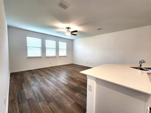 Building Photo - 1435 Mesquite Ln