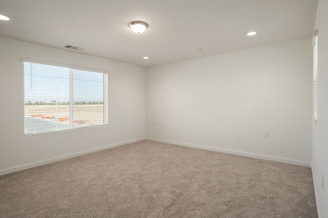 Building Photo - 2966 E Tierra Dr