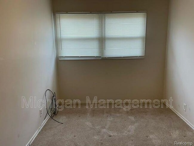 Building Photo - 2653 Ackley Ave