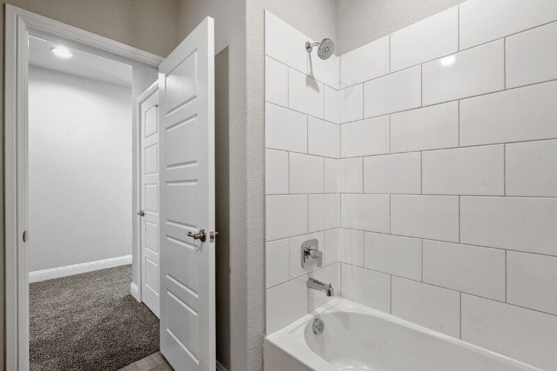 Building Photo - 1400 Razorbill Rd