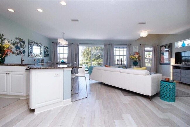 Building Photo - 2319 Avenue C