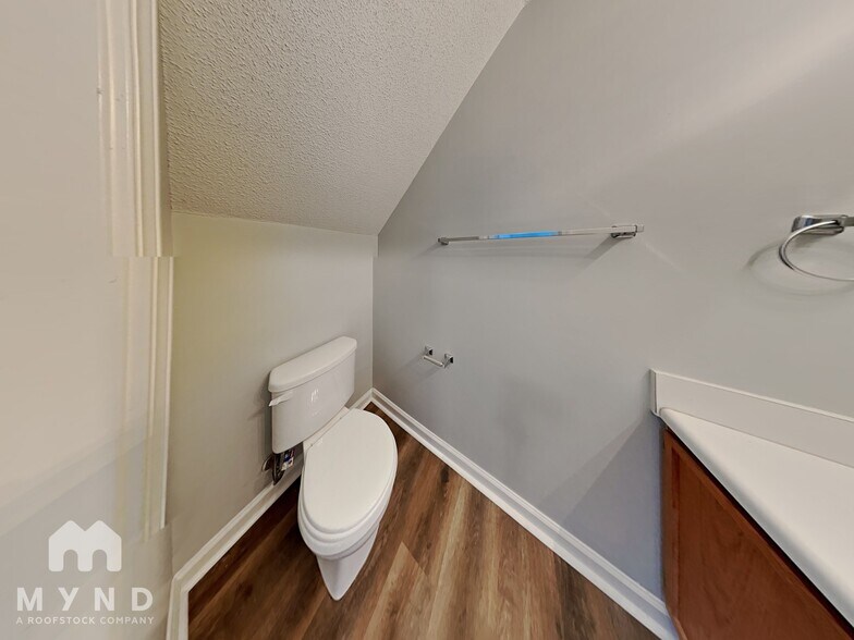 Building Photo - 3101 Tuckland Dr