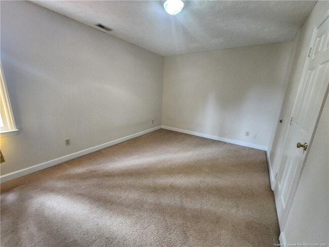 Building Photo - 7200 Kingsway Ct