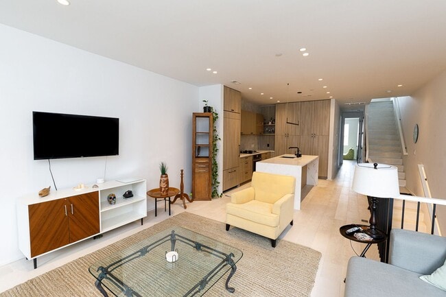 Building Photo - Modern Penthouse in Columbia Heights