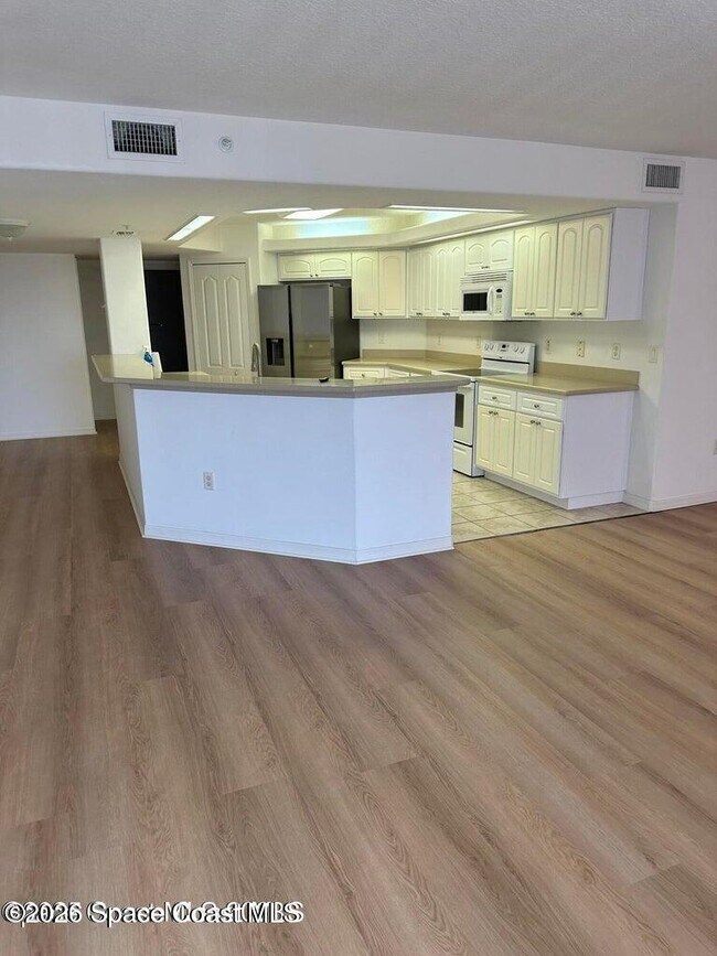 Building Photo - 8914 Puerto Del Rio Dr