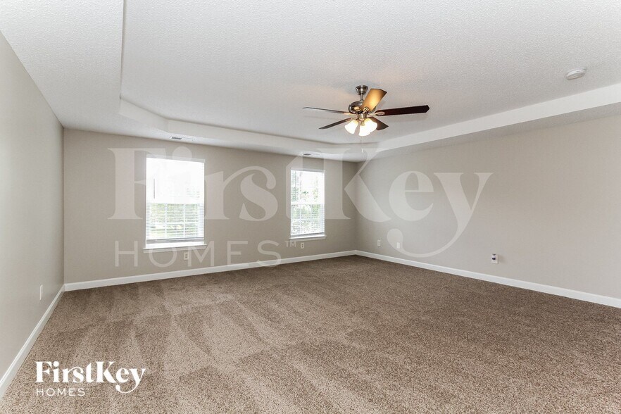 Building Photo - 2217 Thorn Crest Dr