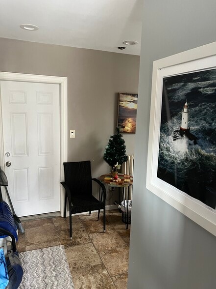 Laundry Room - 105 E Gowen Ave