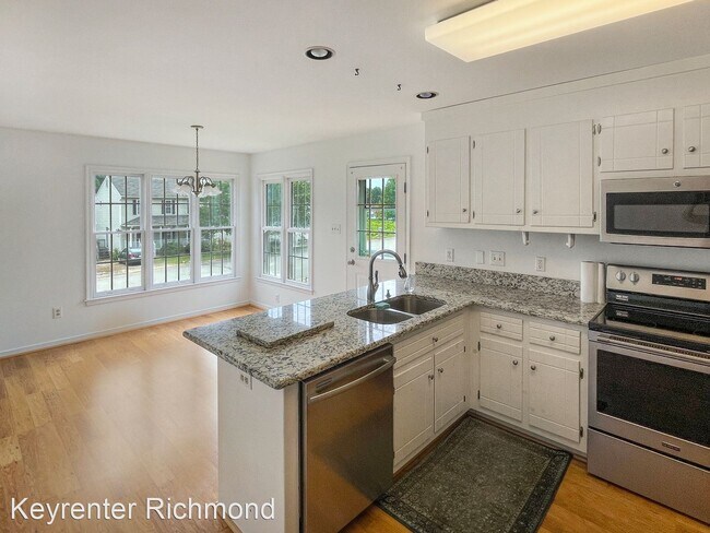 Building Photo - 3 br, 2.5 bath House - 400 Village Gate Dr