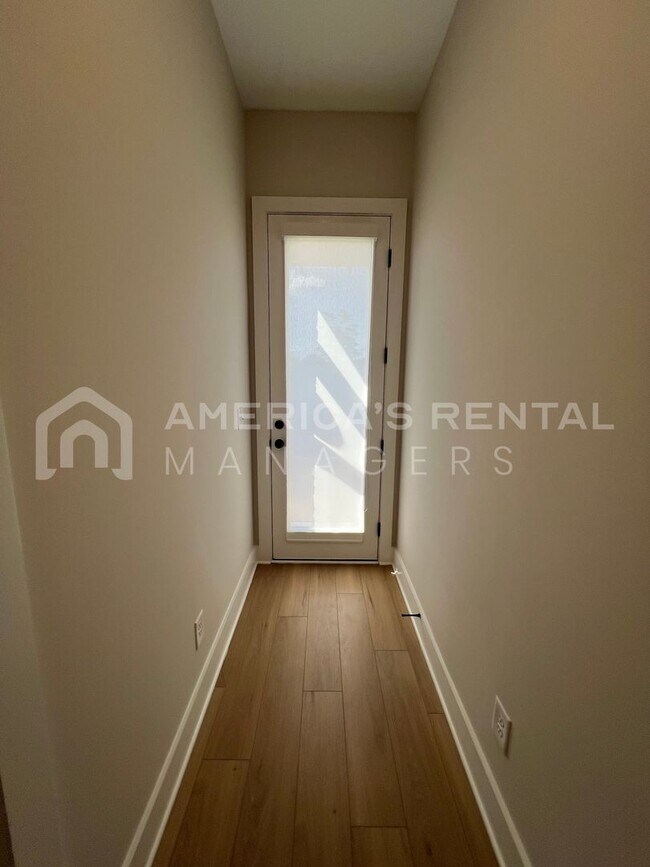 Building Photo - Home for rent in Hoover! Available to View Now!!!