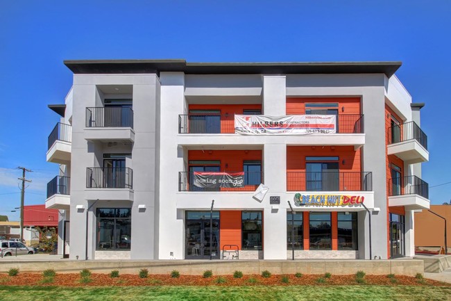Building Photo - 6601 Folsom Blvd
