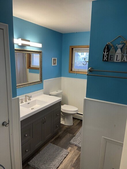 Building Photo - 5120 Hiawatha Ave