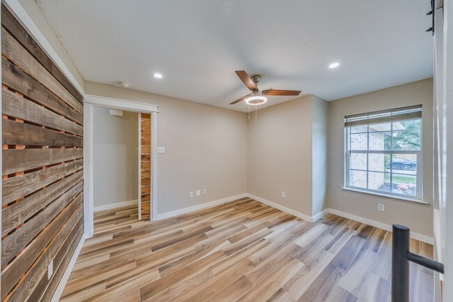 Building Photo - 2515 Cypress Island Dr