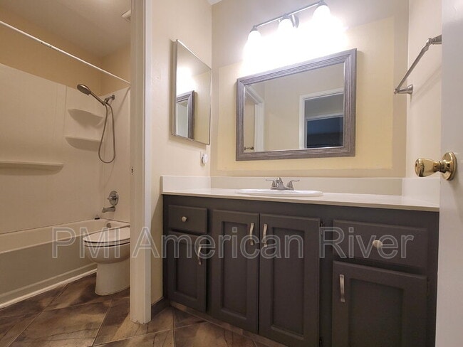 Building Photo - 5640 Andrea Blvd