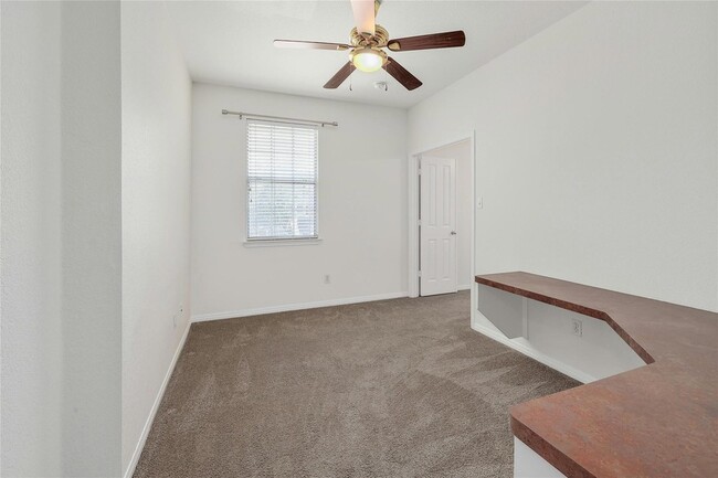 Building Photo - 8518 Cahill Dr