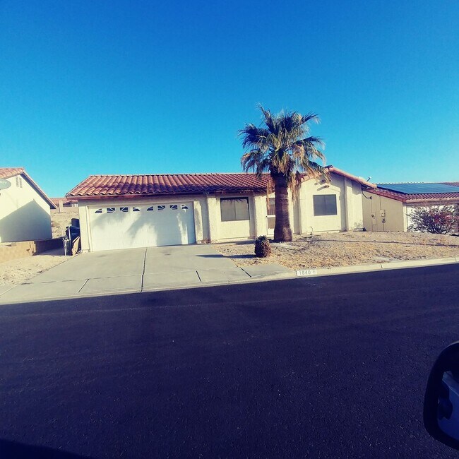Primary Photo - SINGLE FAMILY HOME WITH 2 CAR GARAGE