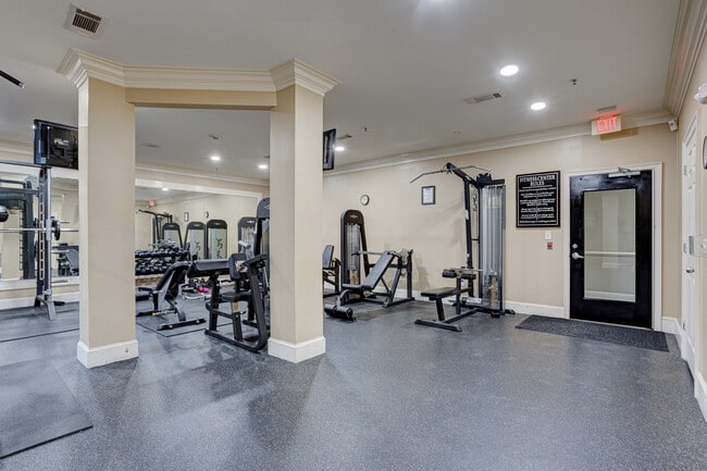 HOA-maintained full gym - 1850 Cotillion Dr