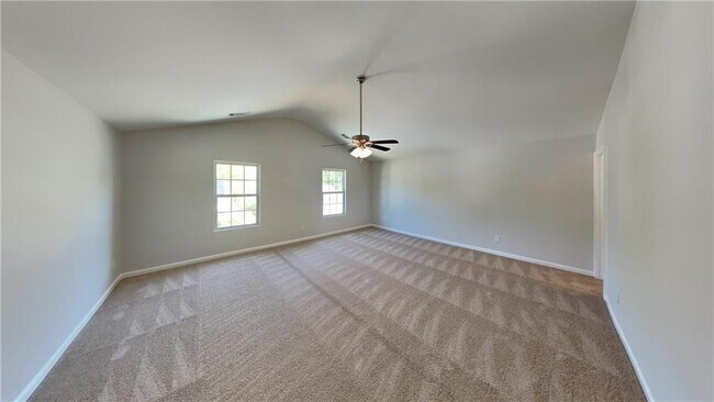 Building Photo - 1280 Vonda Ln SW