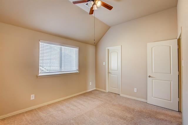 Building Photo - 9017 Hawley Dr