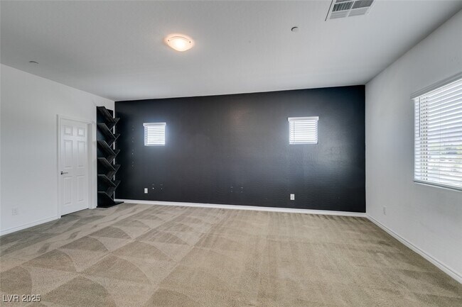 Building Photo - 479 Lost Horizon Ave