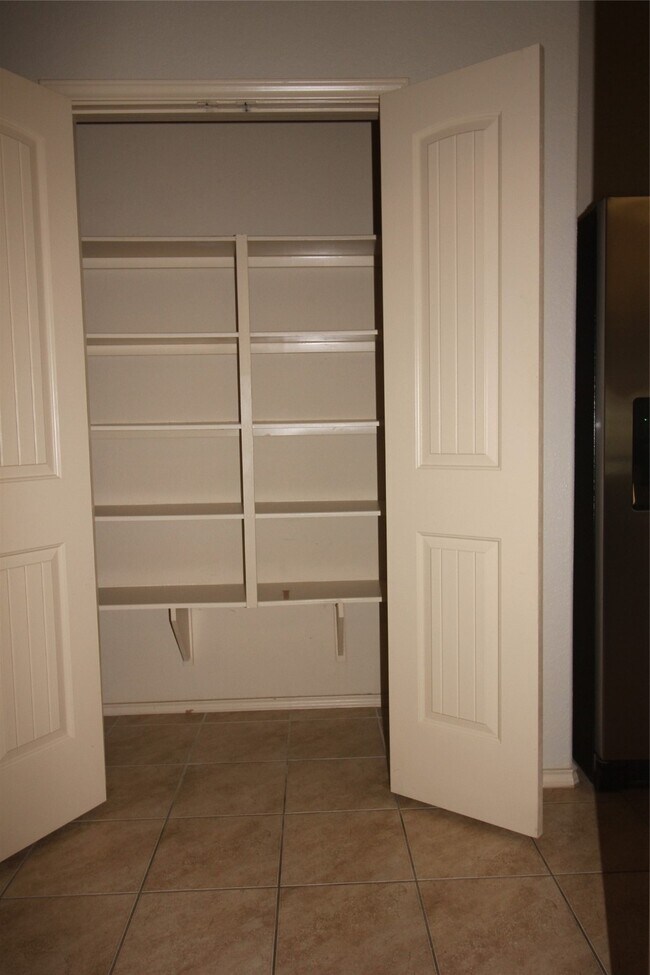 Building Photo - 7203 Basque Country Dr