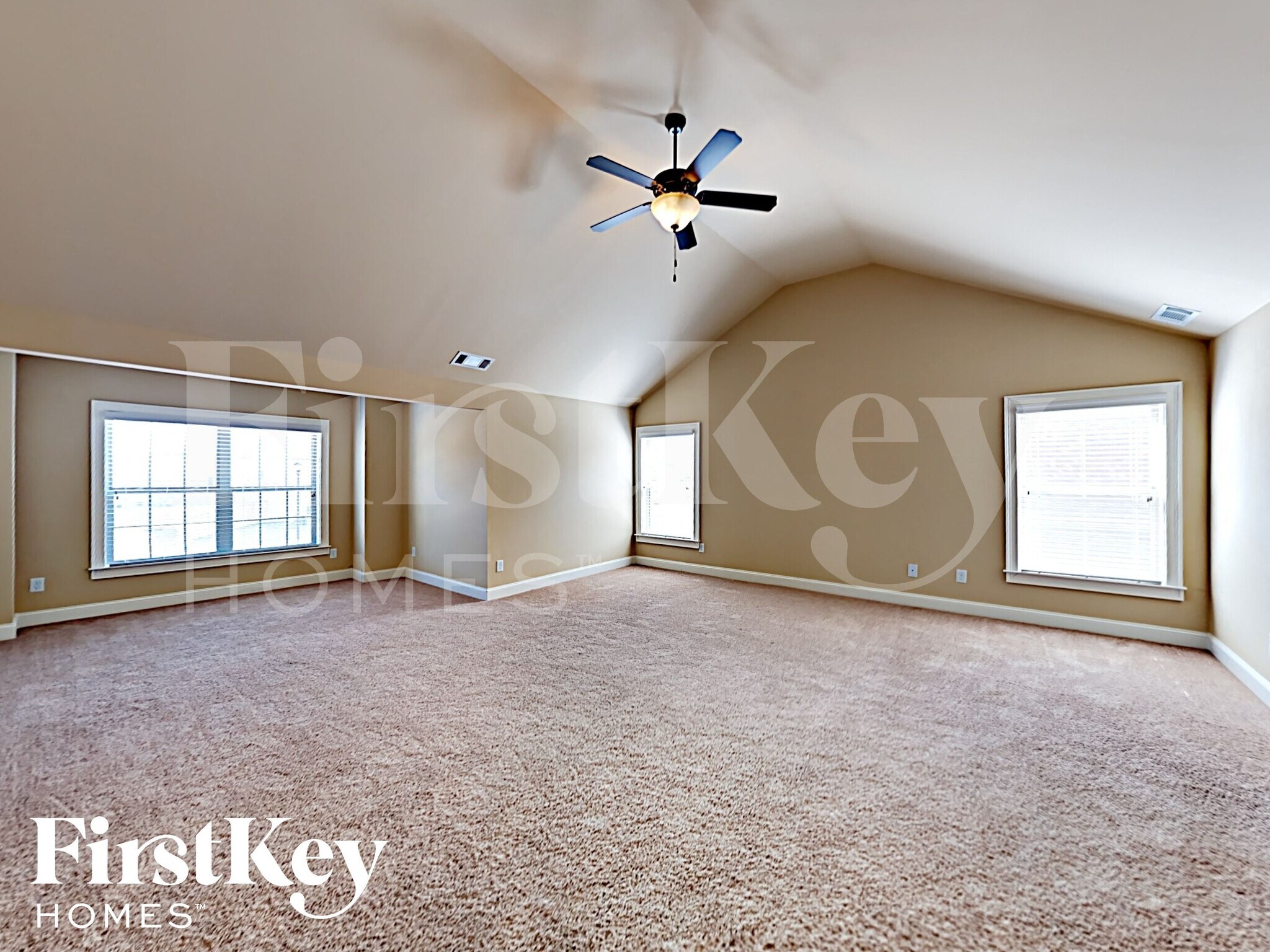 Building Photo - 810 Golden Isles Dr