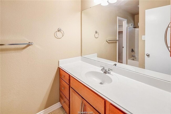 Building Photo - 4053 Southern Trace Dr