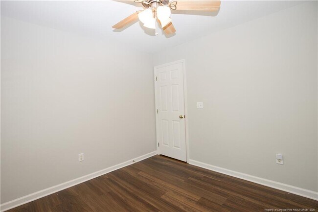 Building Photo - 184 Olde Farm Rd