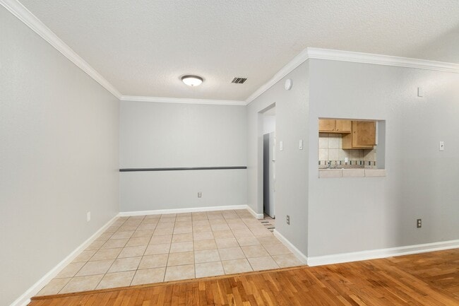 Building Photo - 9516 Pagewood Ln