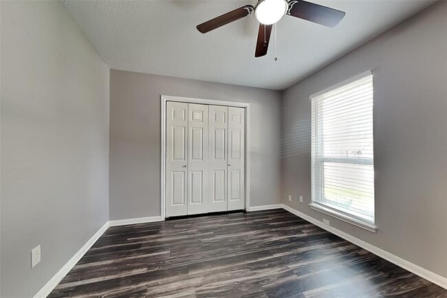 Building Photo - 27205 Kane Ln