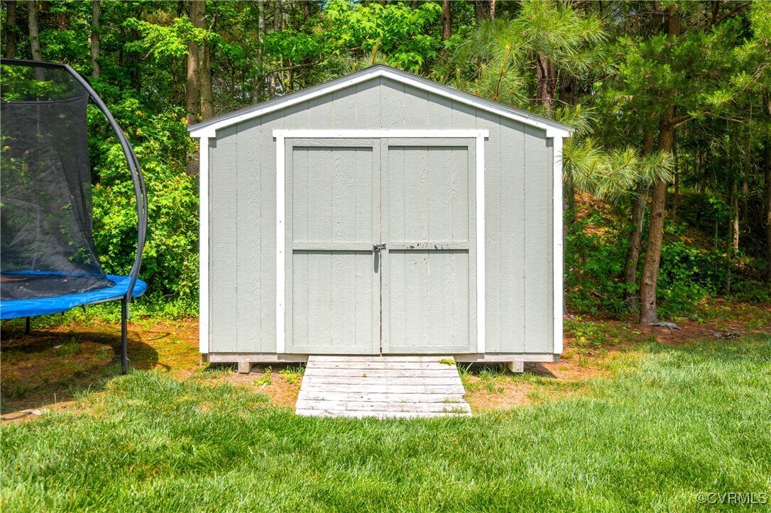 Building Photo - 300 Kilt Dr