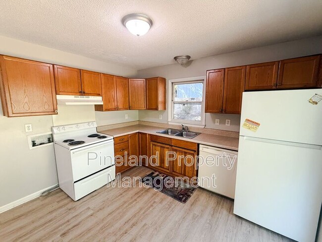 Building Photo - 1176 Andrews Rd