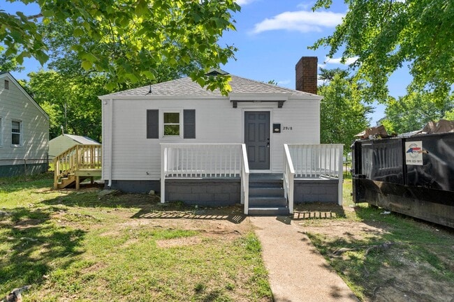 Primary Photo - 2918 Lynhaven Ave
