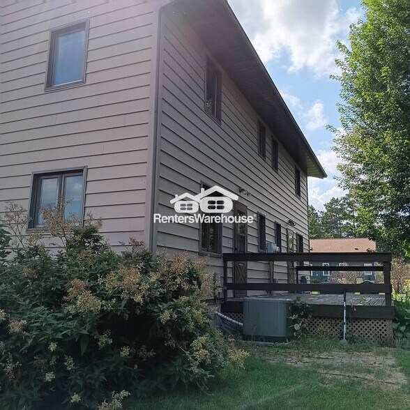 Building Photo - 901 3rd St S