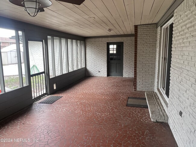 Building Photo - 2374 Stafford Dr