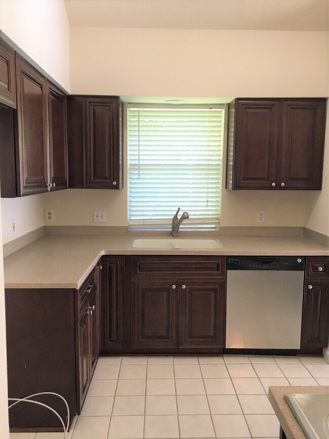 Building Photo - 3318 Kempwood Dr