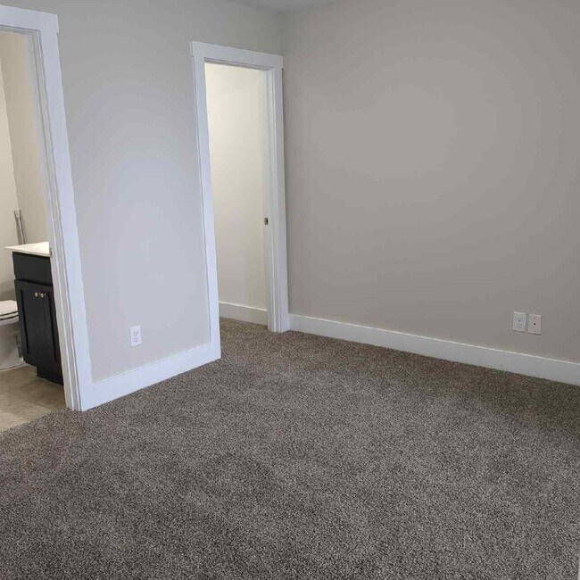 Building Photo - 3536 Steffisburg Dr