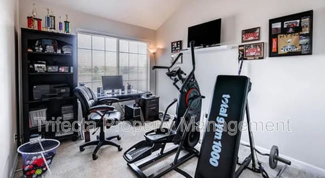 Building Photo - 1288 Lake Cir