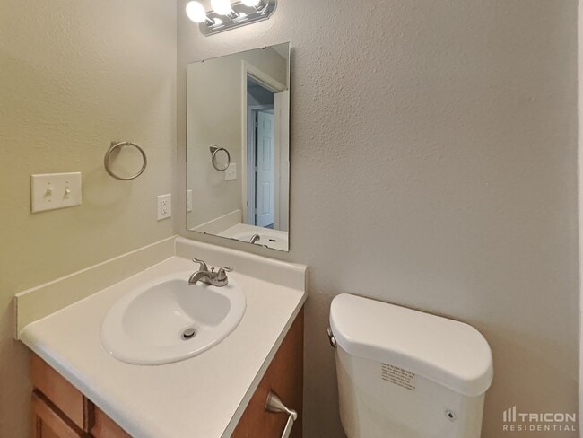 Building Photo - 3207 Rolling Knoll Ln