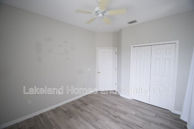 Building Photo - 534 Grasslands Village Cir