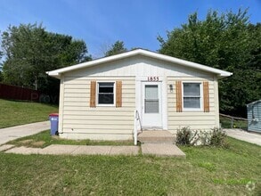 Building Photo - 3 Bedroom 1 Bathroom By Huff Park!!