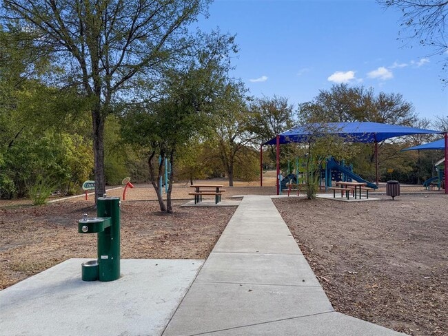 Building Photo - 716 Camp Fire Trail