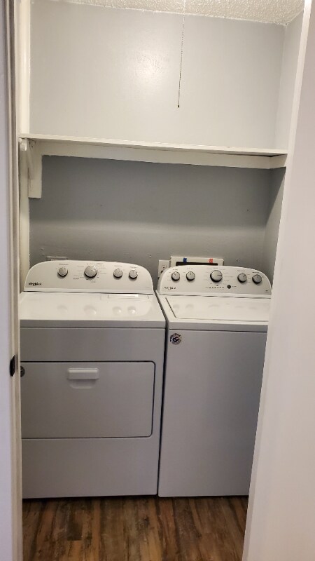 Building Photo - 15 E Mountain Ln