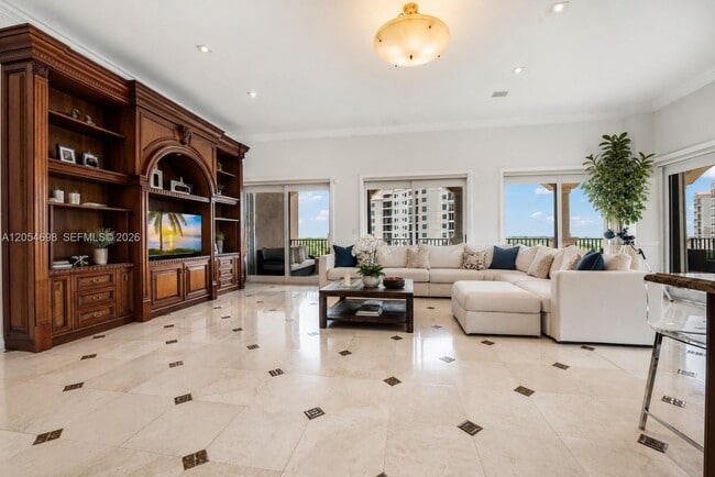 Building Photo - 13633 Deering Bay Dr