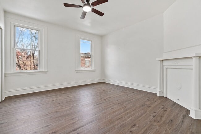 Building Photo - 4 bed 1.5 bath - completely updated, central air, patio.  Great location