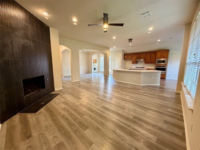 Building Photo - 8301 Blacktail Trail