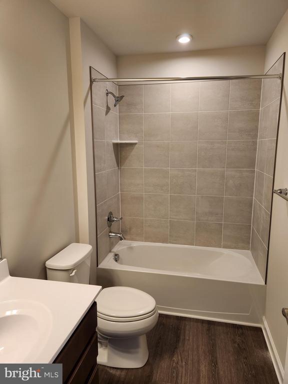 Building Photo - 30 Sage Wy